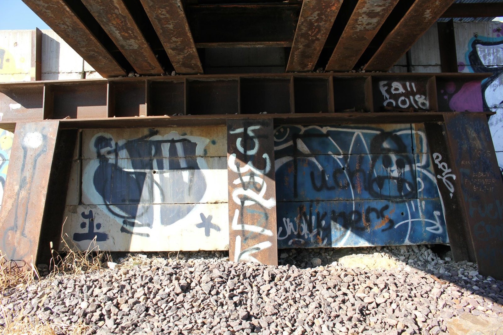 North abutment